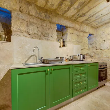 Ta Karmenu, An 800 Year Old Modernized With Terrace, By Walk To Mdina