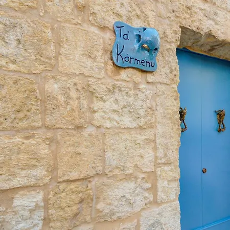 Guest house Ta' Karmenu, An 800 Year Old Modernized With Terrace, By Walk To Mdina
