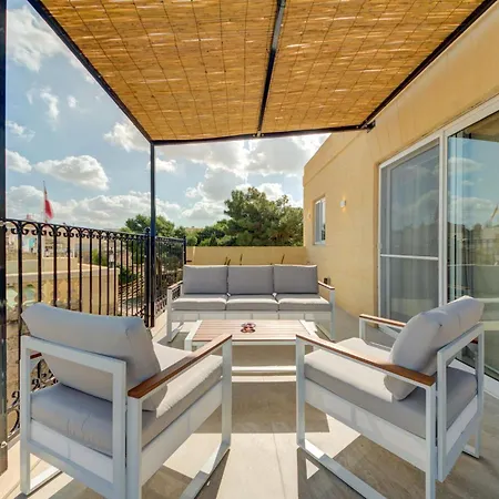 Ta' Karmenu, An 800 Year Old Modernized With Terrace, By Walk To Mdina *