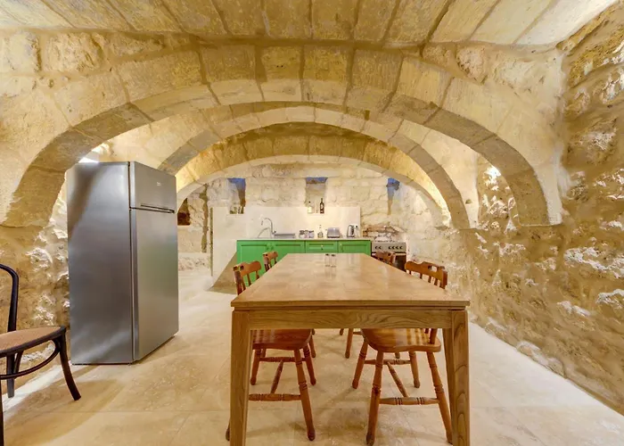Ta Karmenu, An 800 Year Old Modernized With Terrace, By Walk To Mdina Gasthof 3*