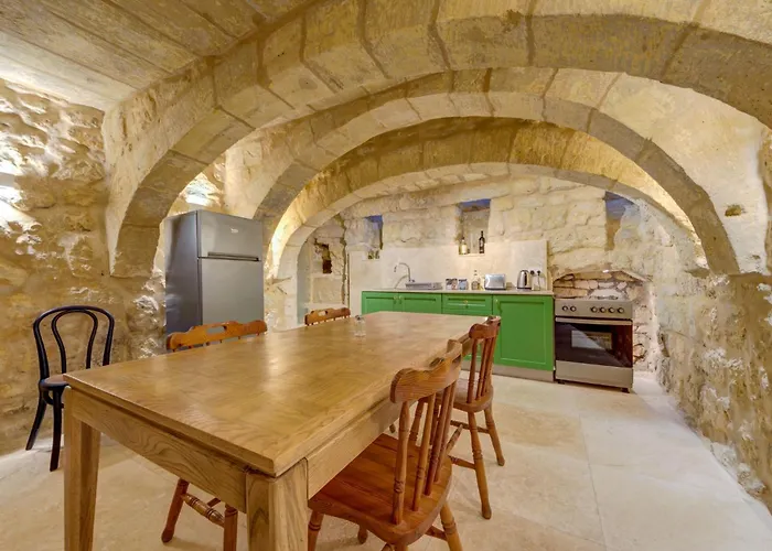 Ta Karmenu, An 800 Year Old Modernized With Terrace, By Walk To Mdina 3* Rabat