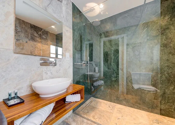 Gasthof Ta Karmenu, An 800 Year Old Modernized With Terrace, By Walk To Mdina Rabat